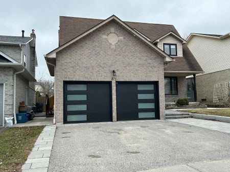 Detached Home For Lease | E8116778 - Photo 4