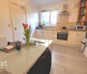 Studio to rent - Photo 3