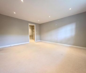 2 bedroom detached bungalow to rent - Photo 2