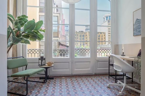 Carrer de Pau Claris, Barcelona, Catalonia 08010 - Photo 1