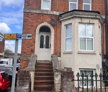 1 Bed Flat, Milman Road, RG2 - Photo 5