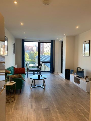 1 Bed Flat, Chainmakers House, E14 - Photo 2