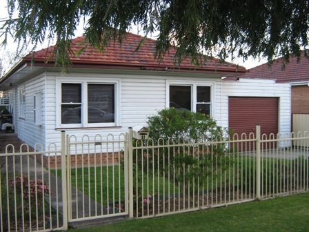 Home For Rent - Photo 3