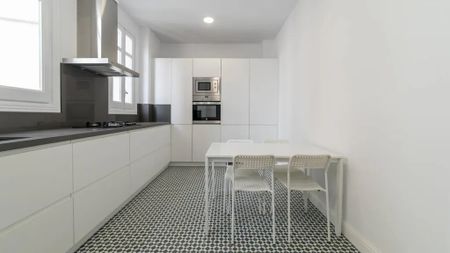 Carrer de Guillem de Castro, Valencia, Valencian Community 46008 - Photo 2