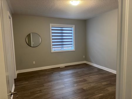 For Lease - 185 Faust Ridge, Vaughan, Ontario - Photo 4