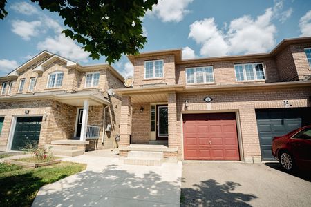 For Lease - 16 Lonestar Crescent, Brampton, Ontario - Photo 2