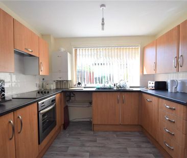 3 bedroom terraced house to rent - Photo 5