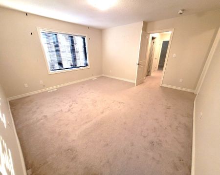 For Lease - 78 Pettitt Drive, Guelph, Ontario - Photo 4