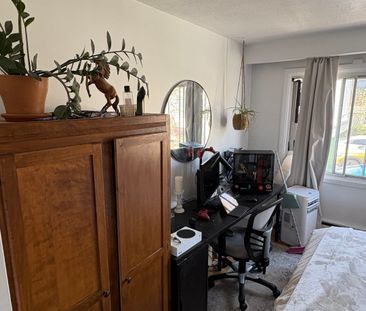790 Ch. de Chambly, Longueuil (Le Vieux-Longueuil), QC J4H - Photo 5