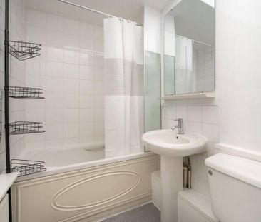 4 bedroom terraced house to rent - Photo 6