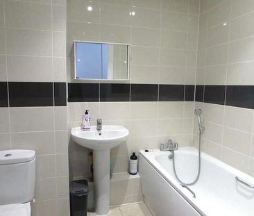 Slough, SL3 - Photo 2