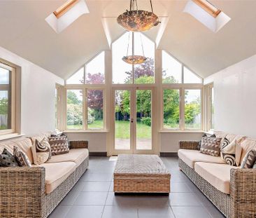 4 bedroom semi-detached house to rent - Photo 1