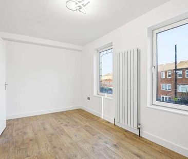 Castel Close, Hackney, E9 - Photo 6