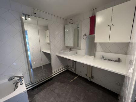 Location Appartement 2 pièces 55m² REIMS 51100 - Photo 3