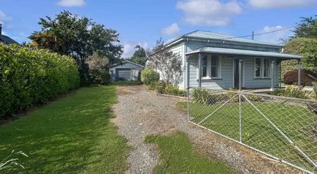 MASTERTON -3 BEDROOMS - Photo 4