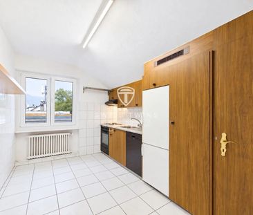 Helle 2.5-Zimmer-Dachwohnung in Zürich, frisch renoviert - Foto 2