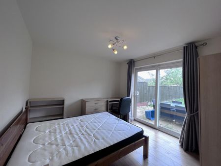 7 bedroom detached house to rent - Photo 3