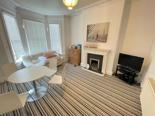 4 bedroom house to rent - Photo 1