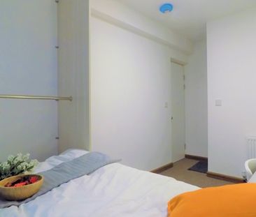 Room in a Shared House, Thimbler Road, CV4 - Photo 2