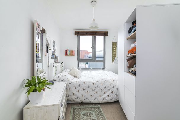 2 Bed Flat, Eden Grove, N7 - Photo 1