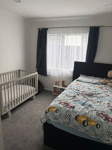 3BR Plus Office/4th BR in Chartwell - Photo 3