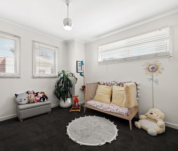 23 Cornish Lane, Kensington VIC 3031 - Photo 4