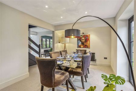 A beautifully modernized home nestled in the heart of the premier village of Freshford - Photo 2