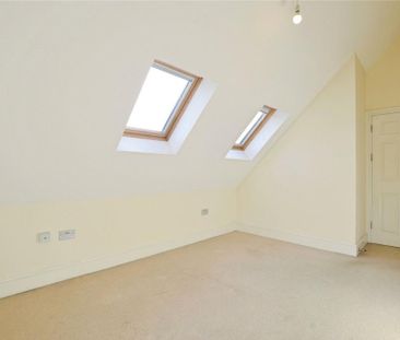 2 bedroom maisonette to rent - Photo 5