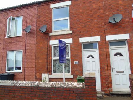 2 bedroom terraced house to rent - Photo 3