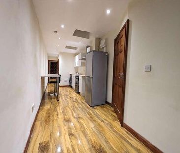 Newnham Gardens, Northolt, UB5 - Photo 5