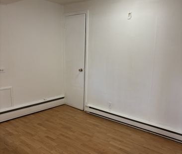 Beau 1 1/2, Boul. René-Lévesque Est, wifi, libre - Photo 2