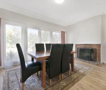 Perfectly Presented In wonderful Location!! - Photo 4