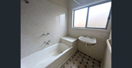 3 bedroom home in Norlane. - Photo 3