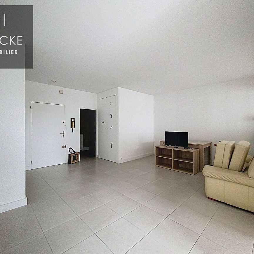 Appartement Courbevoie 2 pièce(s) 52.05 m2 - Photo 1