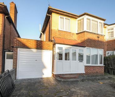 3 bedroom semi-detached house to rent - Photo 3