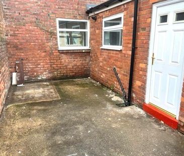 2 bedroom terraced house to rent - Photo 6