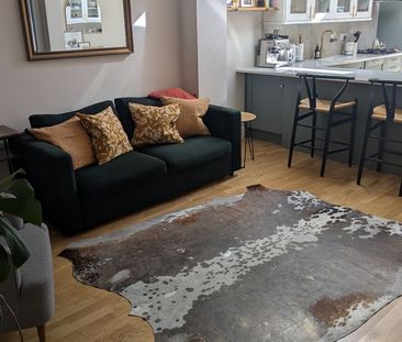 3 Bed Terraced House, Denison Road, SW19 - Photo 2