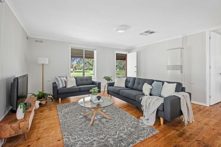 Comfortable Living and Everyday Practicality - Photo 4