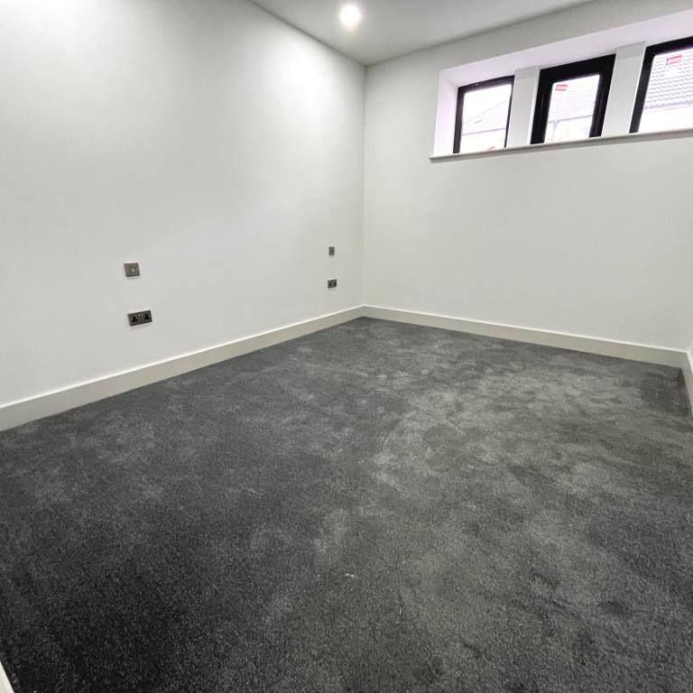 4 bedroom terraced house to rent - Photo 1
