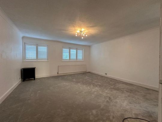 3 bedroom flat to rent - Photo 1