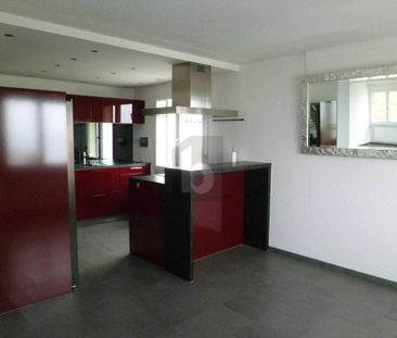 FRESHLY RENOVATED WITH BEAUTIFUL VIEWS - Foto 1