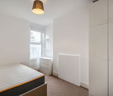 Theatre Street, London, SW11 - Photo 5