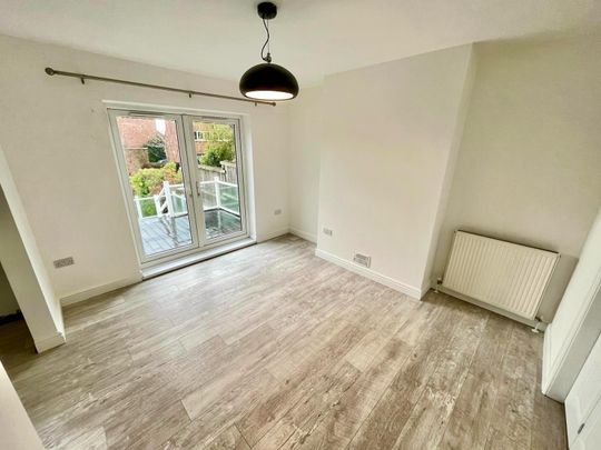 Mousehold Lane, Norwich - Photo 1