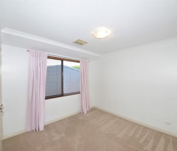 Beautiful family home in prime location - Photo 4