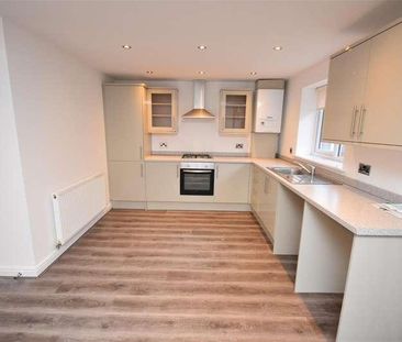 Victoria Fields, Birkenhead, CH42 - Photo 3