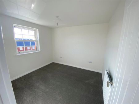3 bedroom semi-detached house to rent - Photo 2