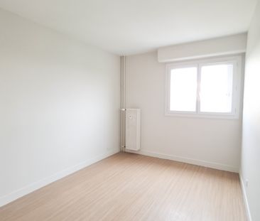 T3 de 63 m² refait à neuf et belle pièce à vivre – Tours sud - Photo 3