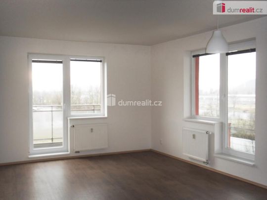 Pronájem bytu 2+kk 88 m2 - Photo 1