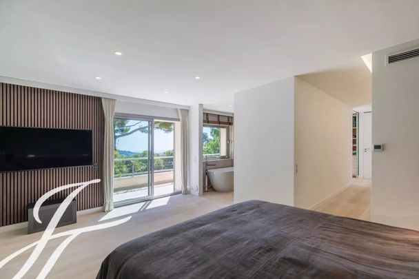 Maison à louer Valbonne, Cote d'Azur, France10 000 EUR / Mois - Photo 1