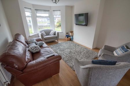 154 Causeway Street (Student Let), Portrush, BT56 8JE - Photo 4